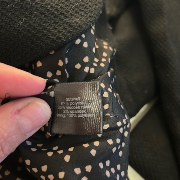 The Limited Black Long Sleeve Blazer with One Gold Button Size Small - Picture 4 of 5